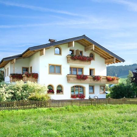Appartement-Gaestehaus Ursula Flachau Exterior foto