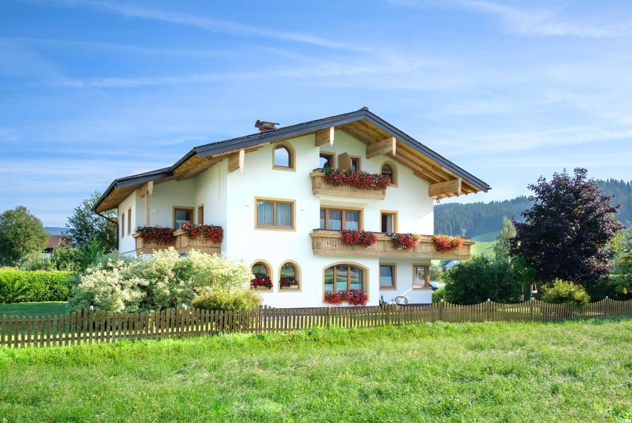 Appartement-Gaestehaus Ursula Flachau Exterior foto