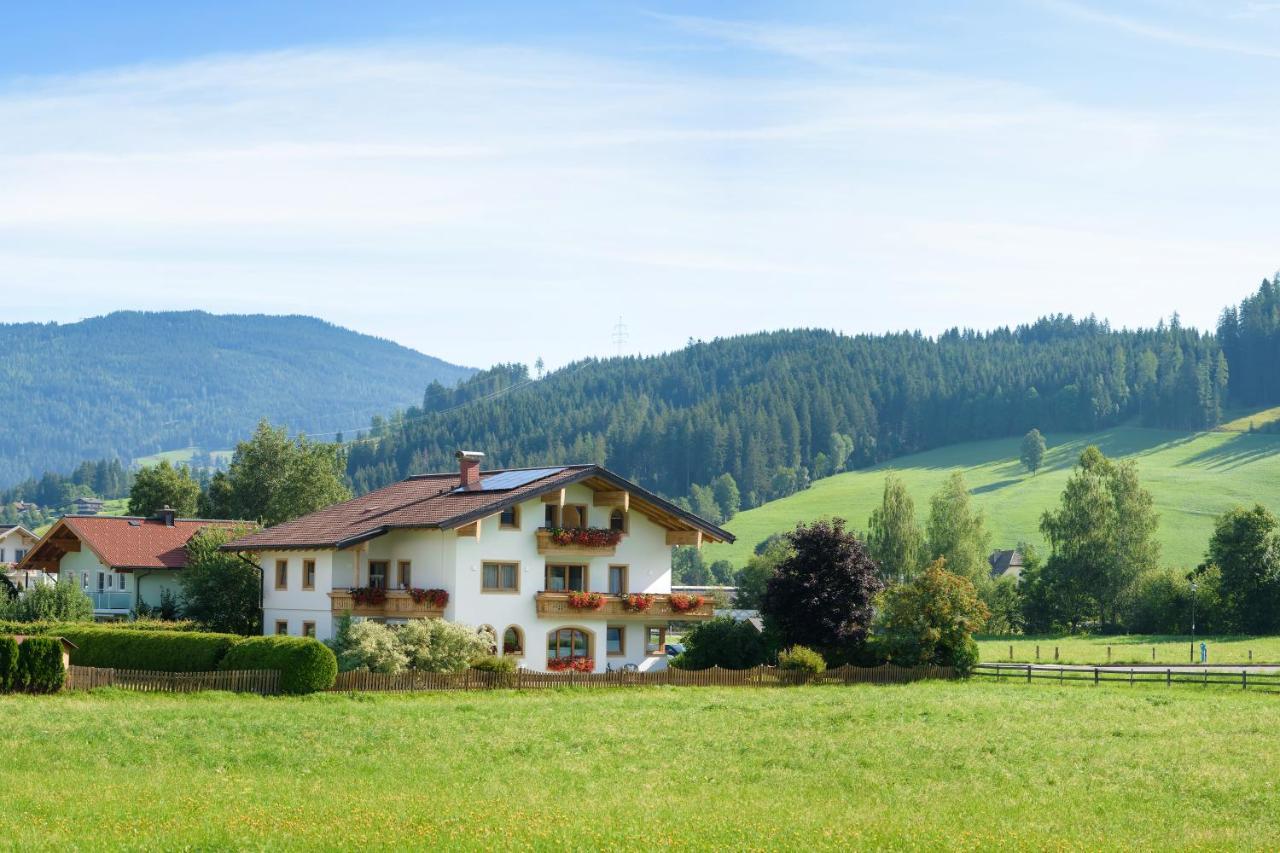 Appartement-Gaestehaus Ursula Flachau Exterior foto